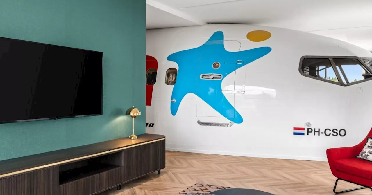 Spend the Night in a Real Boeing 737: This Hotel Suite Has a Cockpit