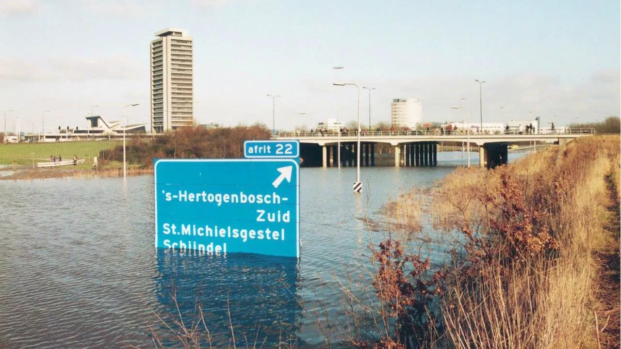 Precies dertig jaar geleden stond de A2 onder water: 'Het was zo extreem'