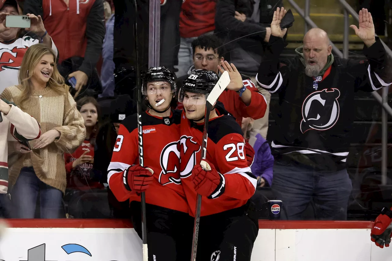 Devils Overpower Flyers in 5-0 Rout