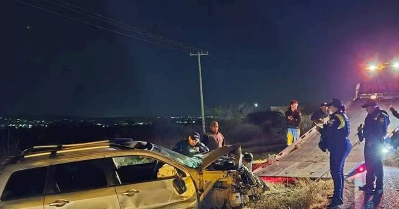 Volcadura en Agua Zarca deja tres lesionados en la carretera Guanajuato-Juventino Rosas