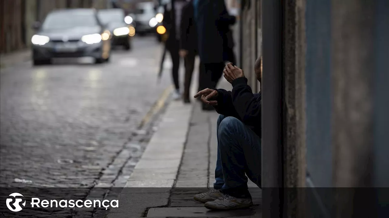 Há 900 mil trabalhadores em situação de pobreza absoluta