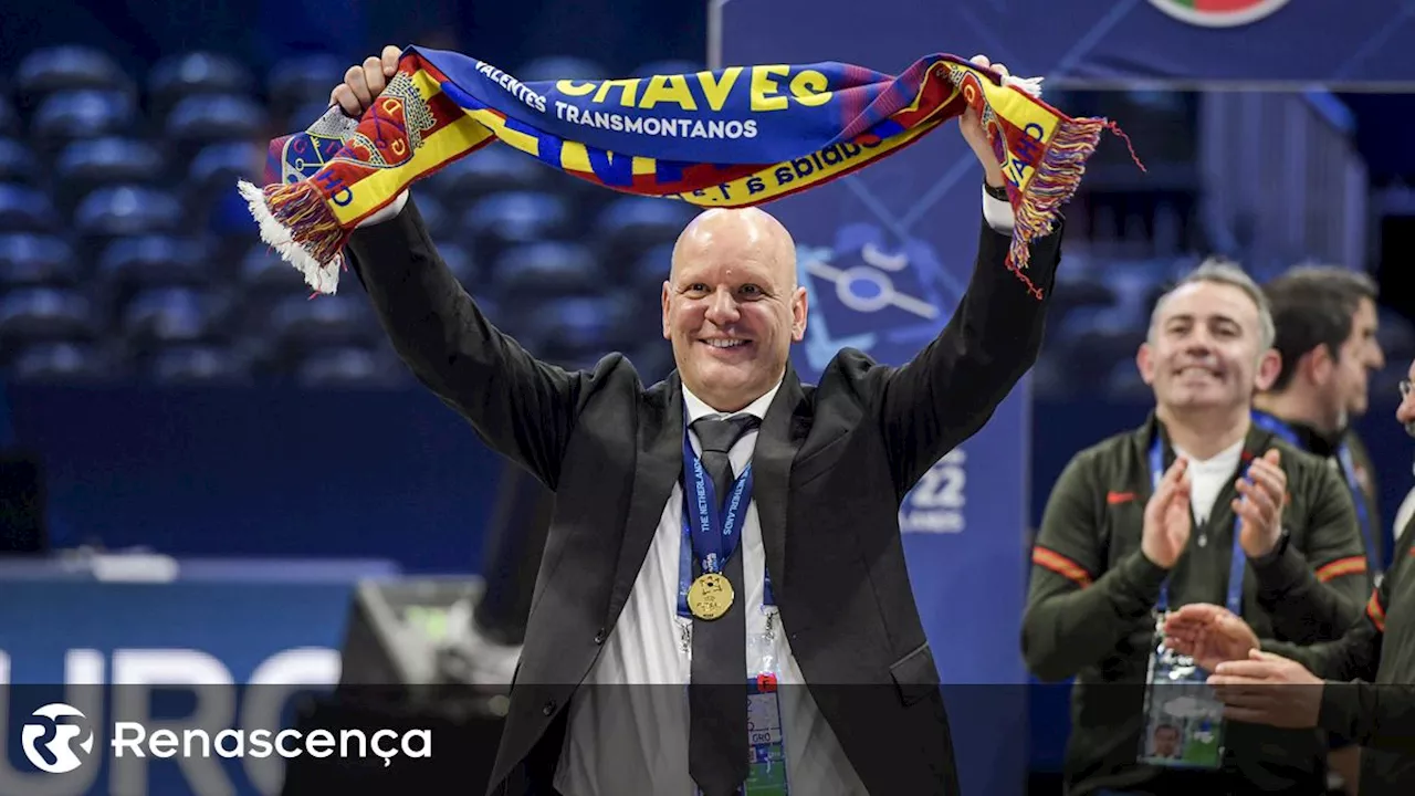 Jorge Braz felicita seleção de andebol