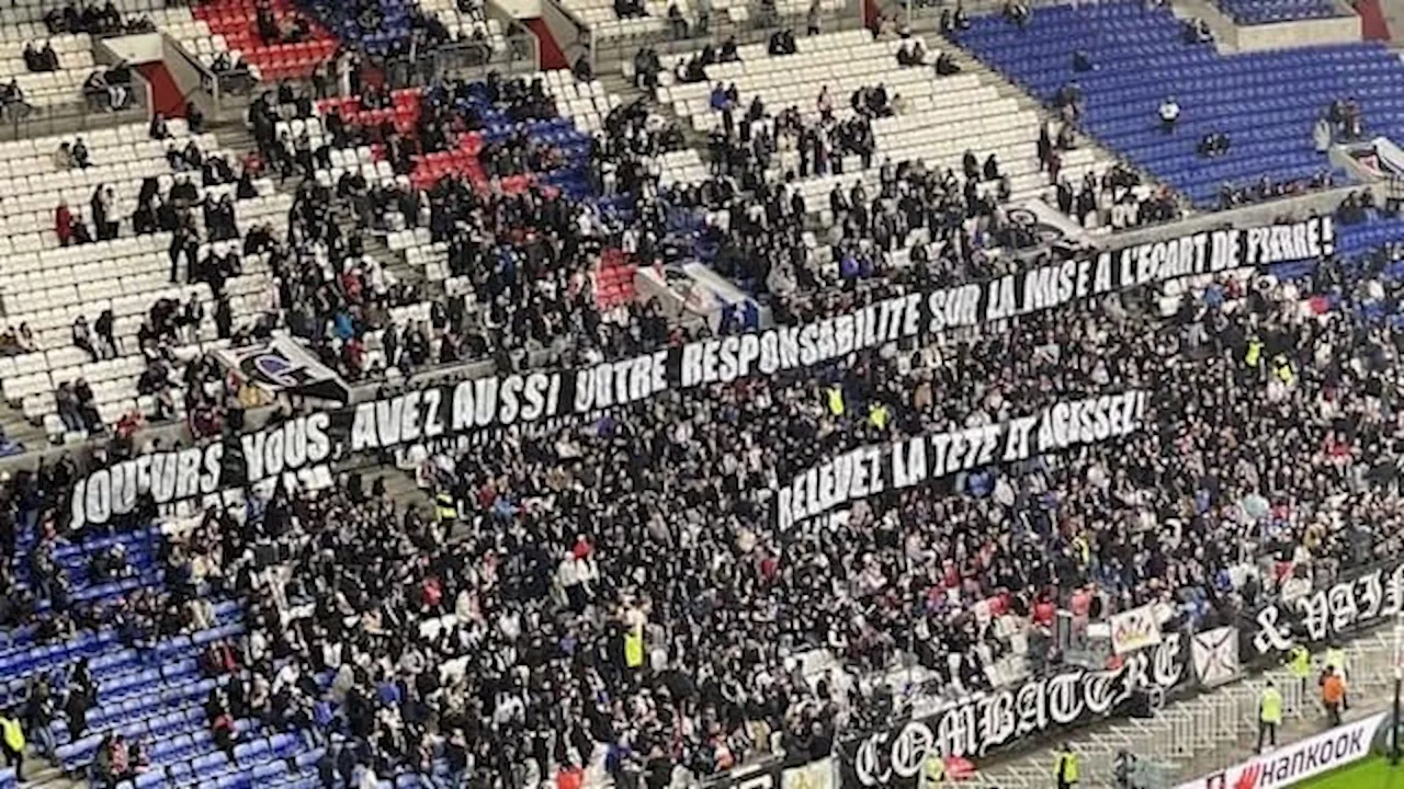 Supporters de l'OL Critiquent Joueurs et Gestion de Textor