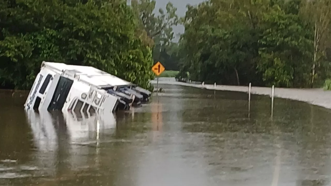 Far North Queensland Braces for Meter of Rain Amid Cyclone Risk