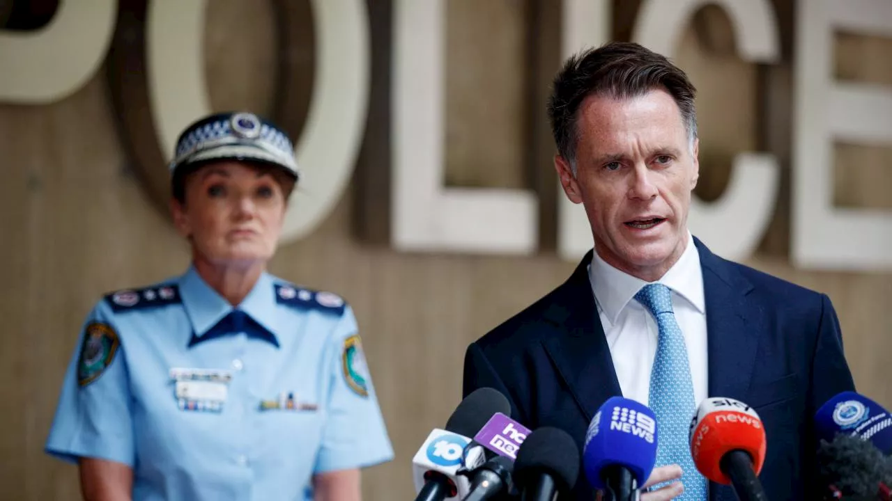 Premier, police grilled for not revealing potential terror plot against Jewish community