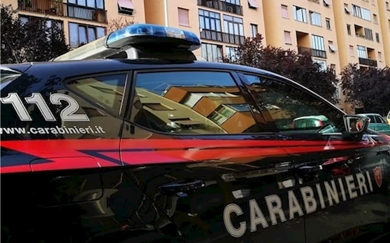 Neonato Trovato Morto sul Balcone, 16enne in Casa con la Madre