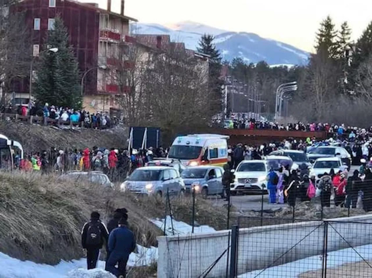 Roccaraso invasa dai turisti, la tiktoker Rita De Crescenzo: “Torno domenica”