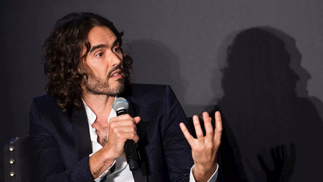 Vorwürfe gegen Ex-Moderator: BBC entschuldigt sich im Fall Russell Brand bei eigener Belegschaft