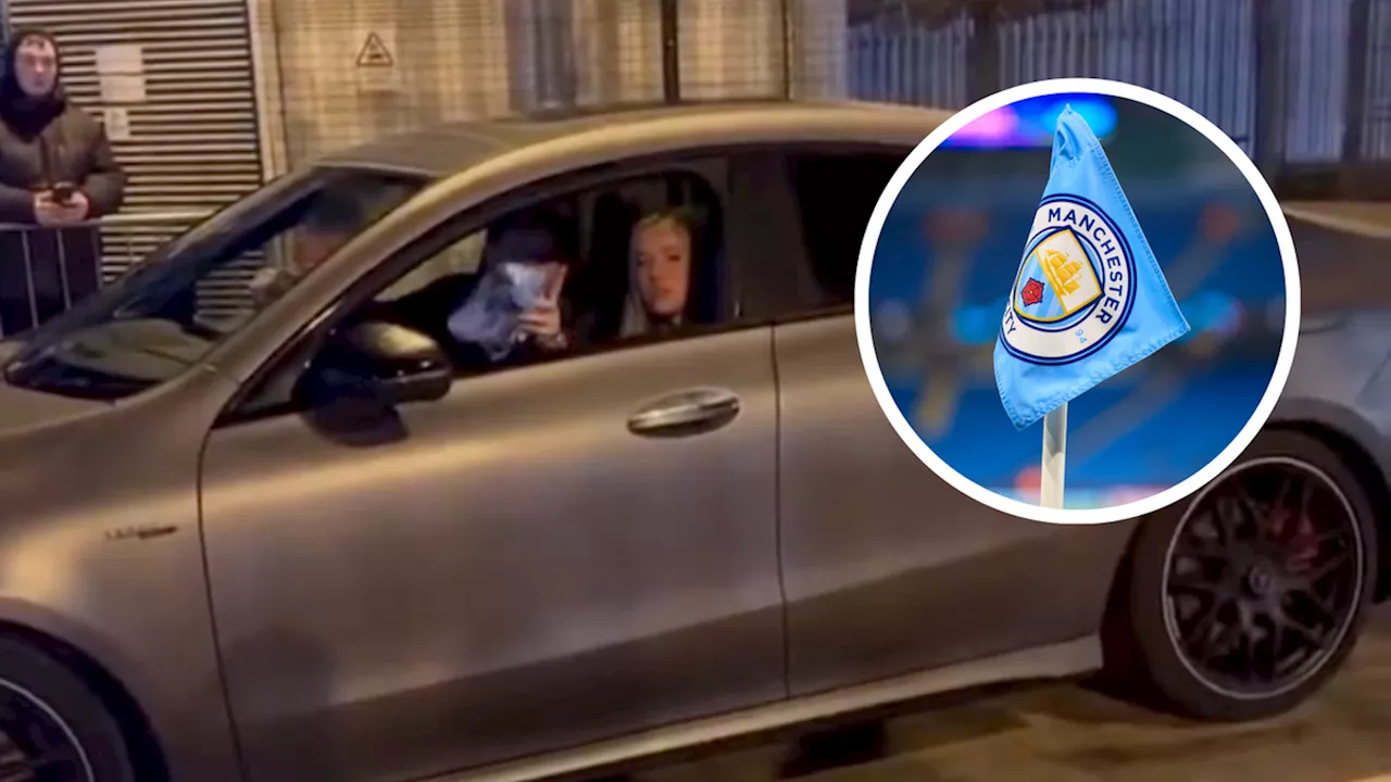 Man City Star Refuses to Give Away Shirt to Fan Wearing Sheff Wednesday Top