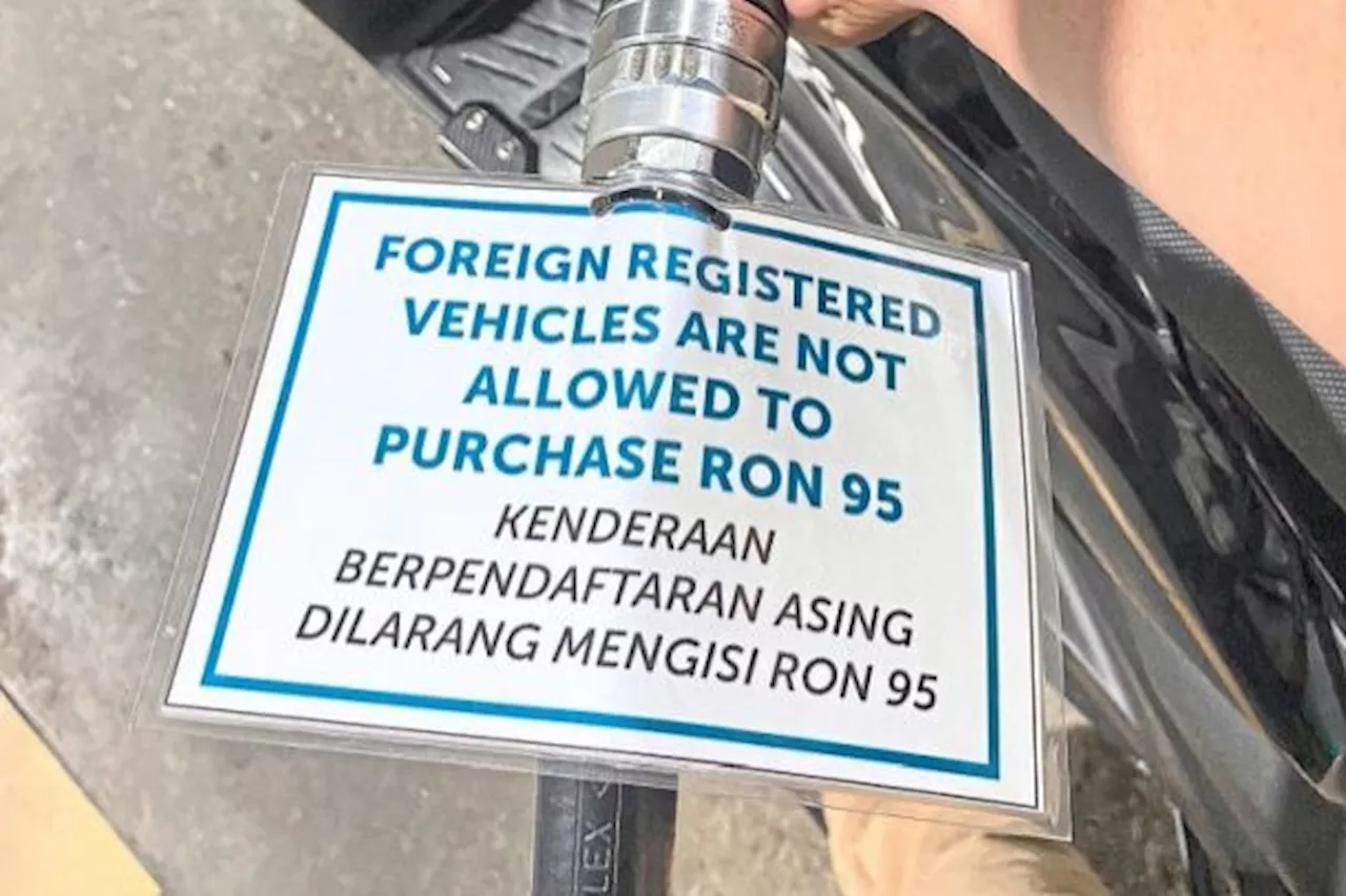 Petrol dealers seek fines for foreign vehicles who pour RON97