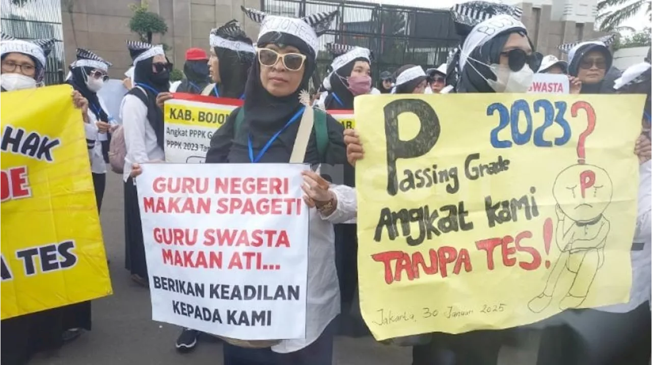 Guru Swasta Desak Pemerintah: 'Kami Juga Manusia!'.