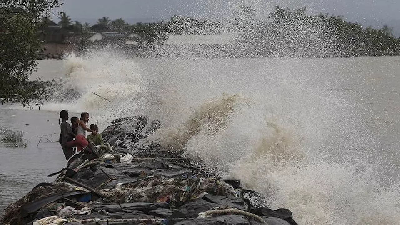 Enam Kru Kapal Melati Indah Selamat Setelah Kecelakaan Laut di Kepri