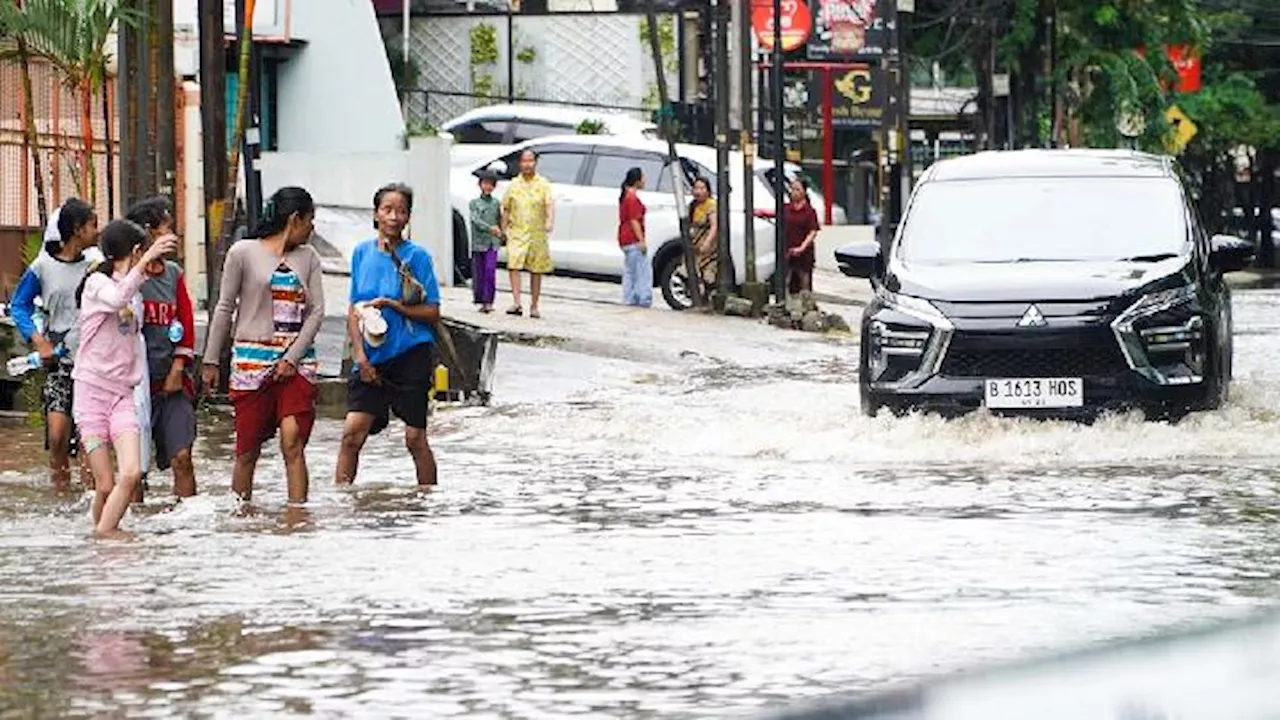 Pemprov DKI Jakarta Tangani Banjir dengan Bangun Tanggul dan Peningkatan Kapasitas Pompa