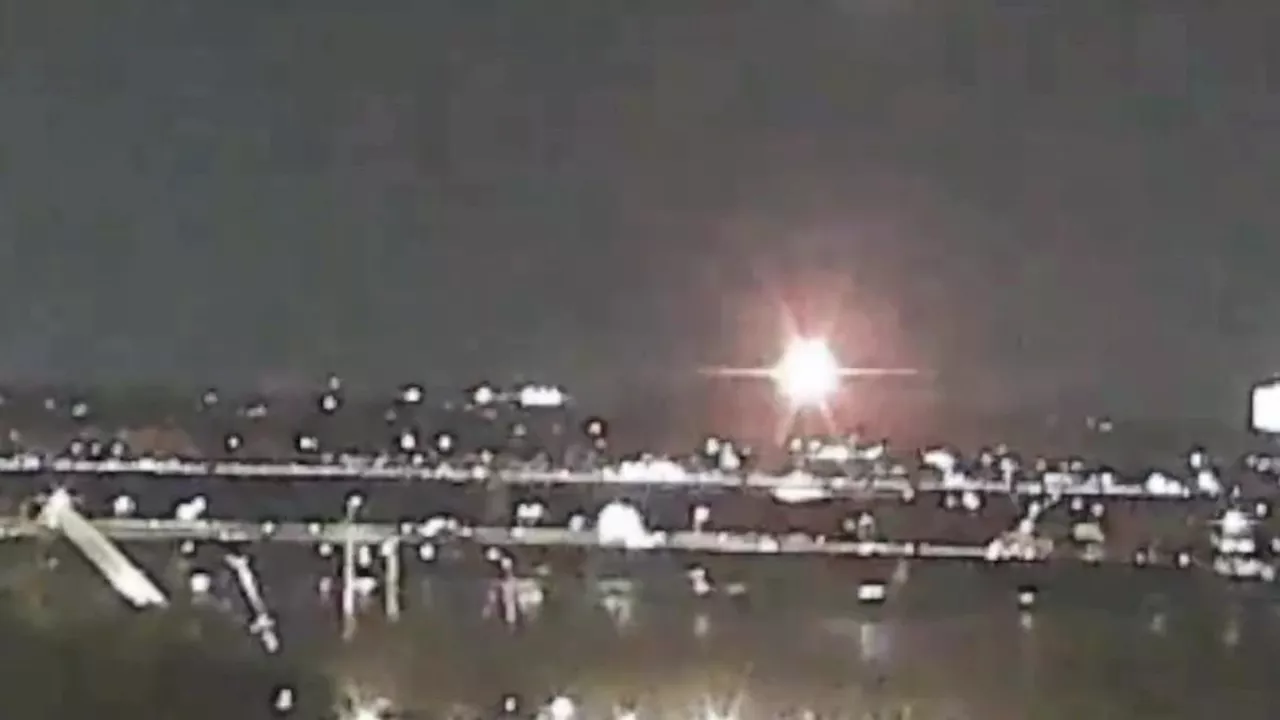 Potomac River Tragedy: Plane and Helicopter Collide Near Washington, DC