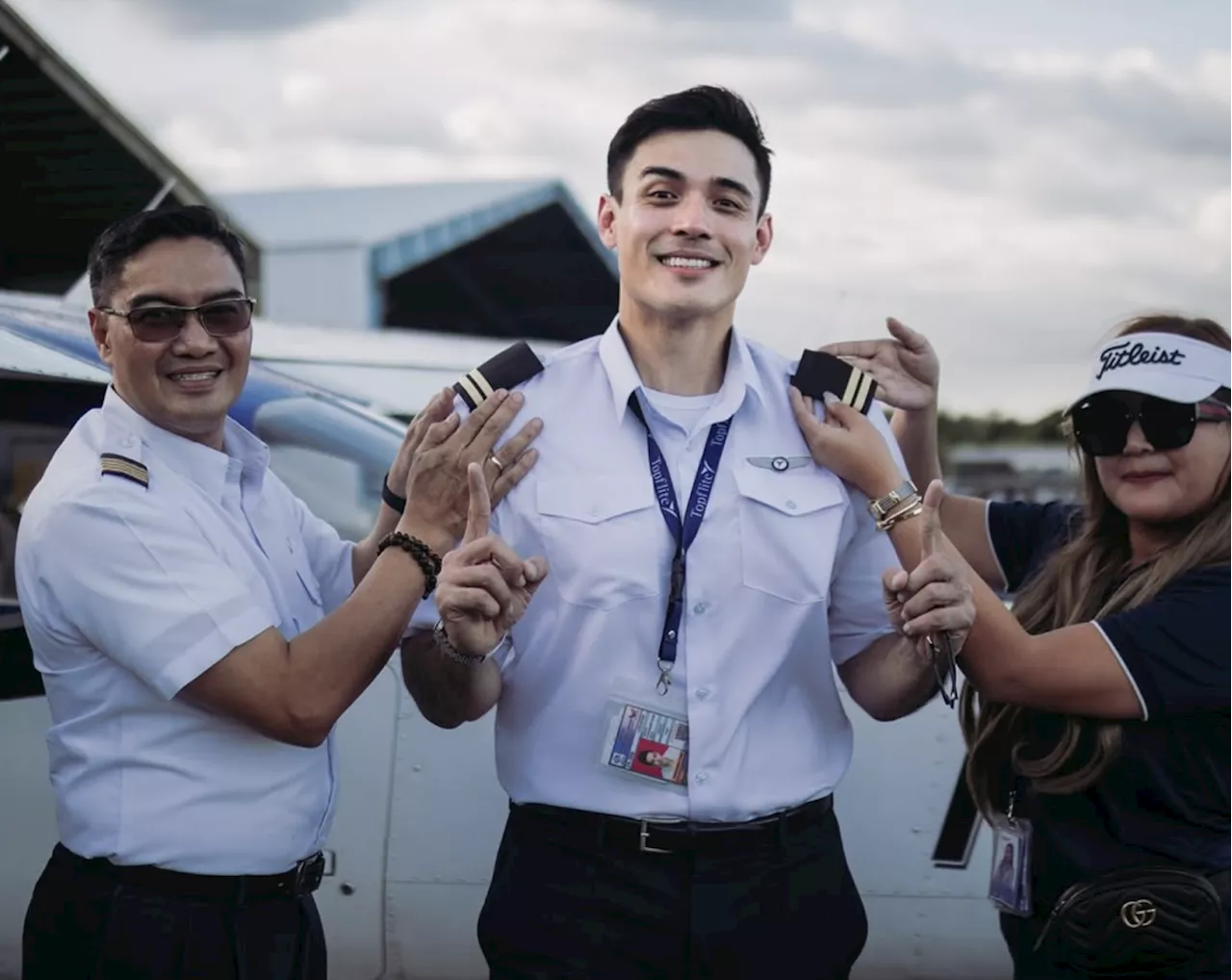 Xian Lim Achieves Private Pilot License