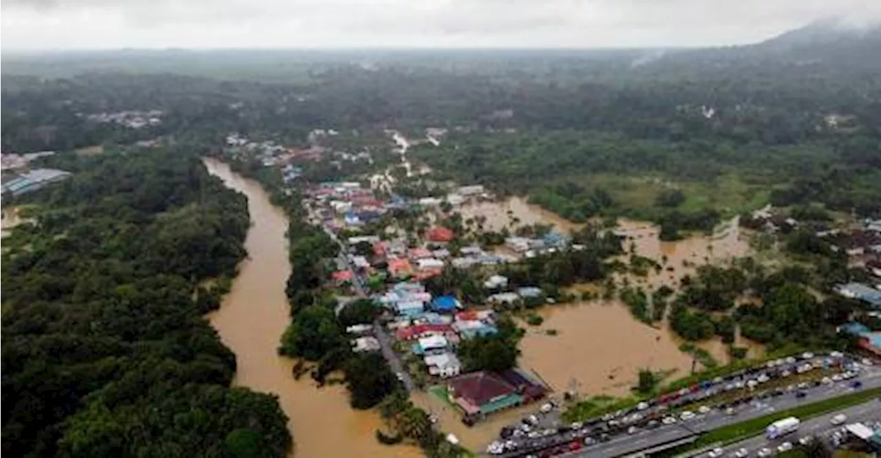 Flood Victims Surge in Sarawak and Sabah