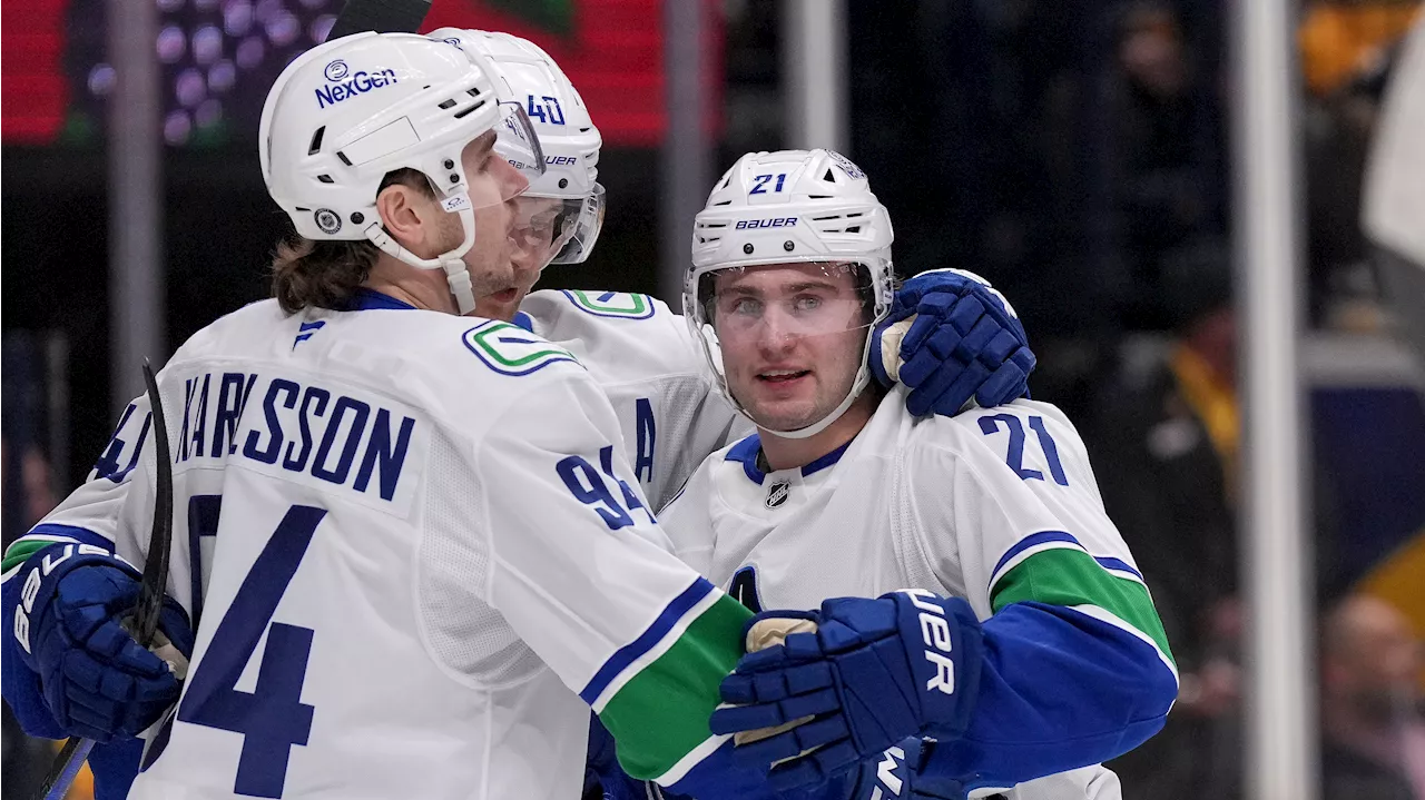 Canucks Defeat Predators, End Losing Streak