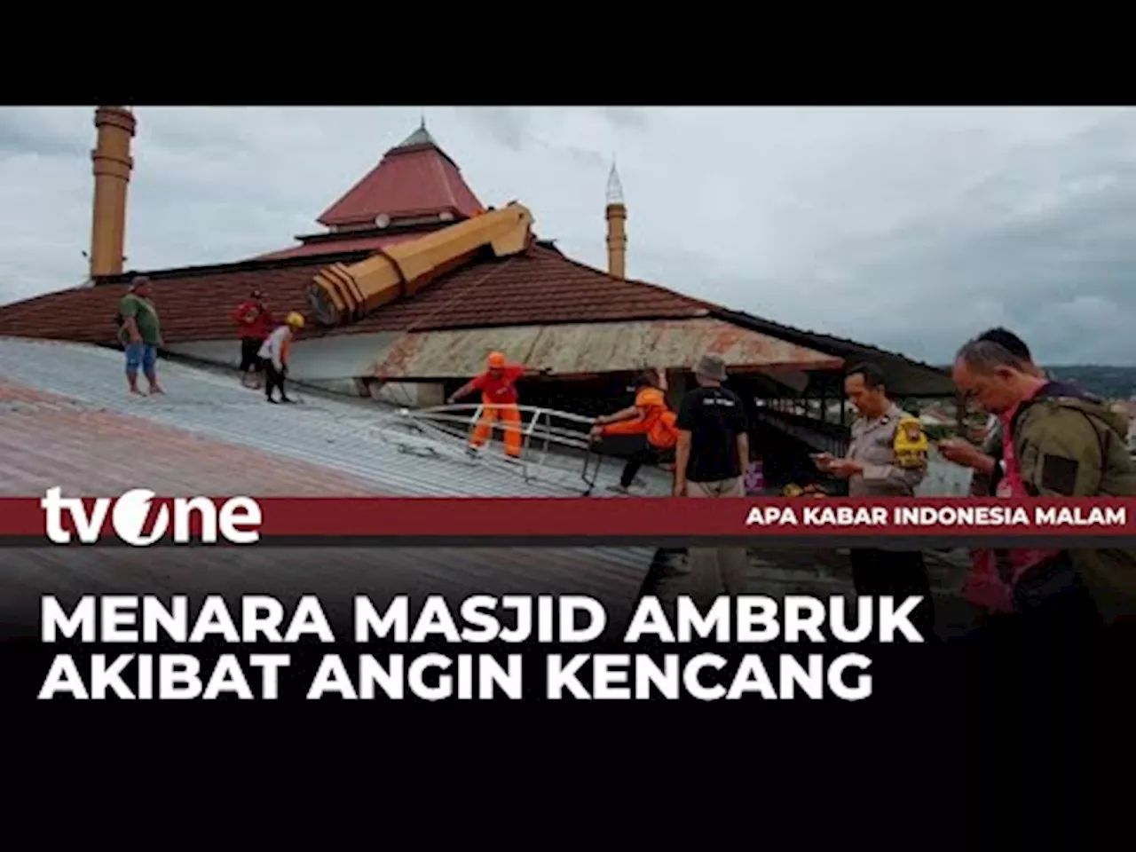 Menara Masjid Ambruk Diterjang Angin, Masjid Agung Al Mabrur