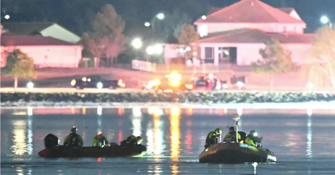 Avião da American Airlines Cai no Rio Potomac após Colisão com Helicóptero Militar