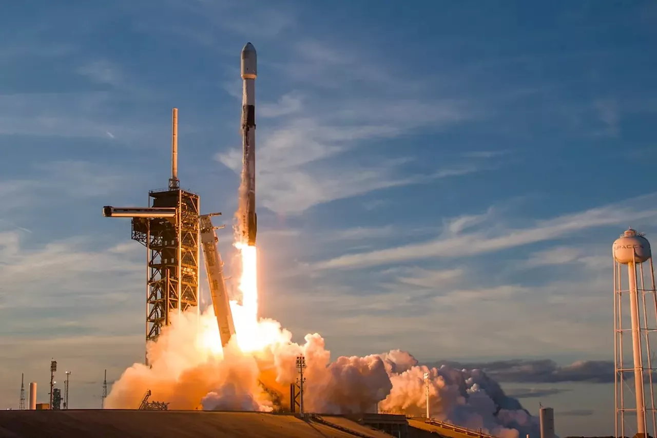 El mejor satélite español despega desde Cabo Cañaveral a bordo de un Falcon 9: 'Al cabo de media hora sabremos si todo ha ido bien'