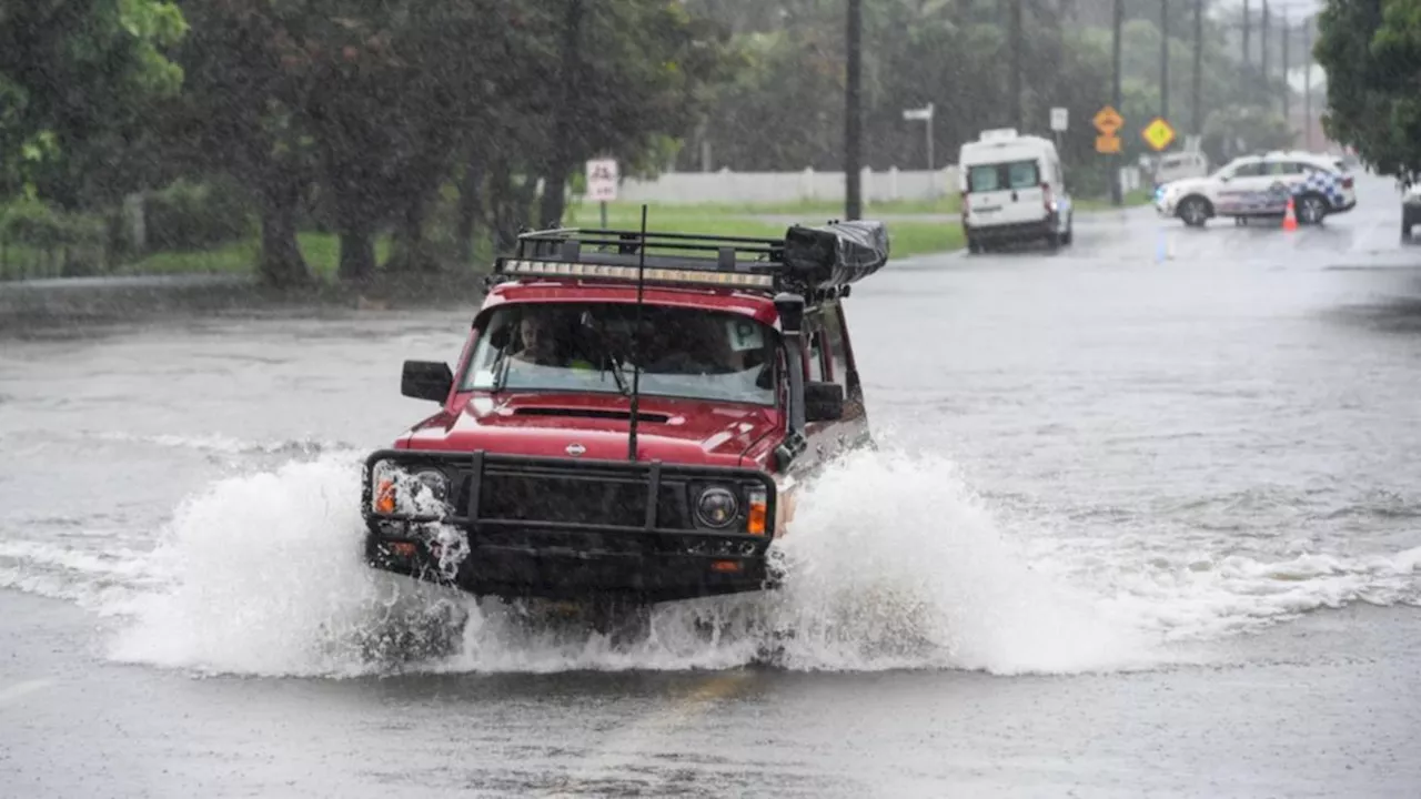 North Queensland Braces for More Flooding Amidst Cyclone Threat