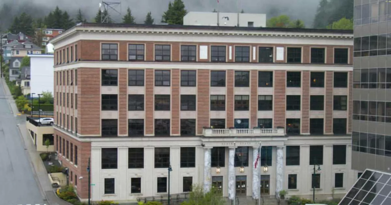 Alaska Commission Recommends Automatic Salary Adjustments for State Officials