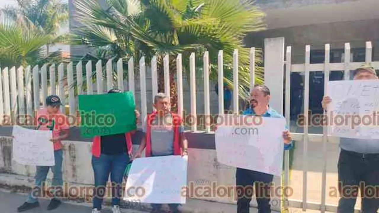 Manifestantes exigen destitución de jueza en Nogales por corrupción y negligencia