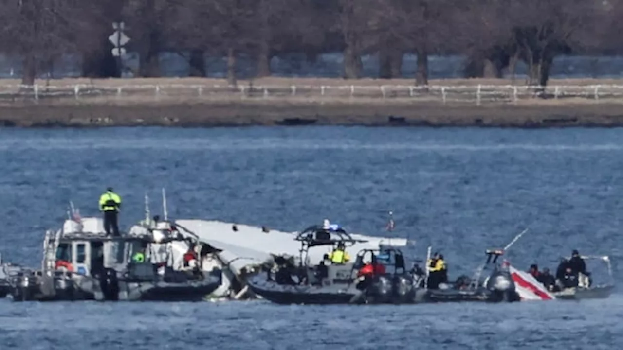 67 Killed in DC Plane Crash: Investigators Focus on Helicopter's Path