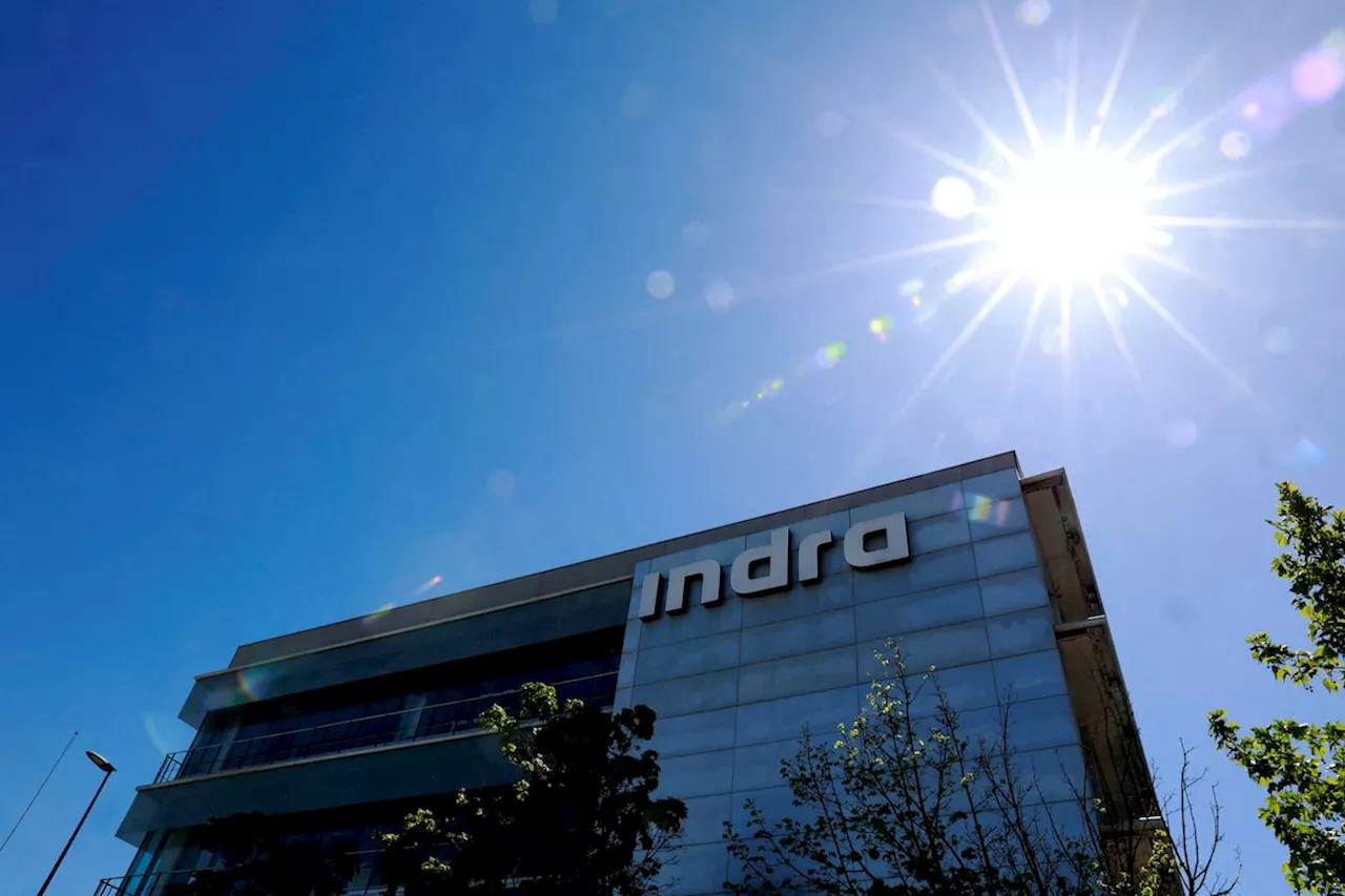 Indra llega a un acuerdo con Redeia para comprar el 89% de Hispasat por 725 millones