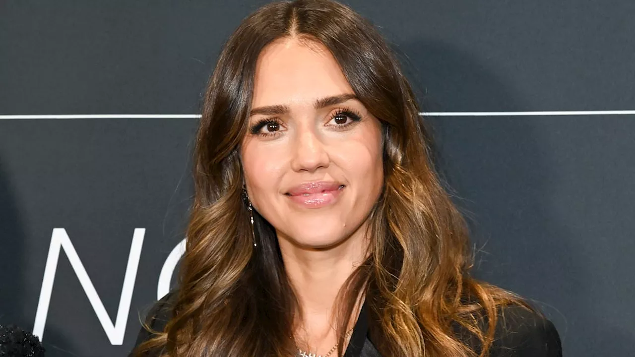 Jessica Alba ditches wedding ring at FireAid concert amid divorce after her bizarre kidnapping case...