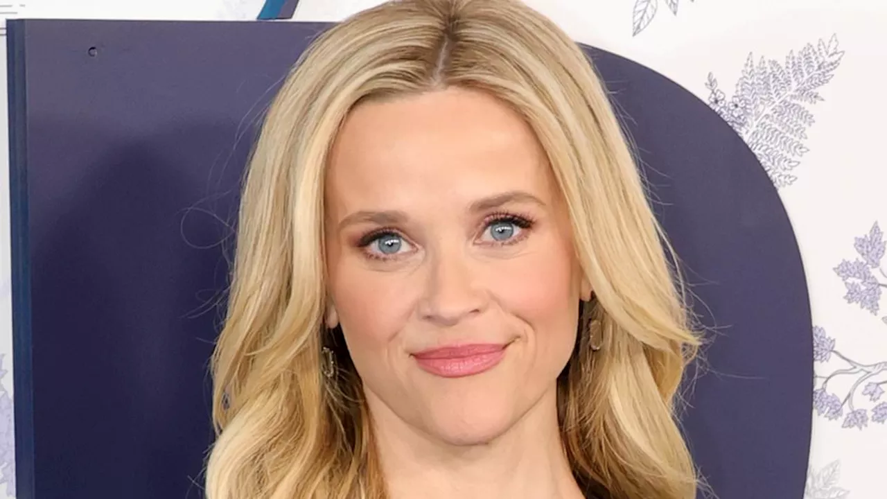 Reese Witherspoon reveals secret feud with A-list actress over risque awards show speech