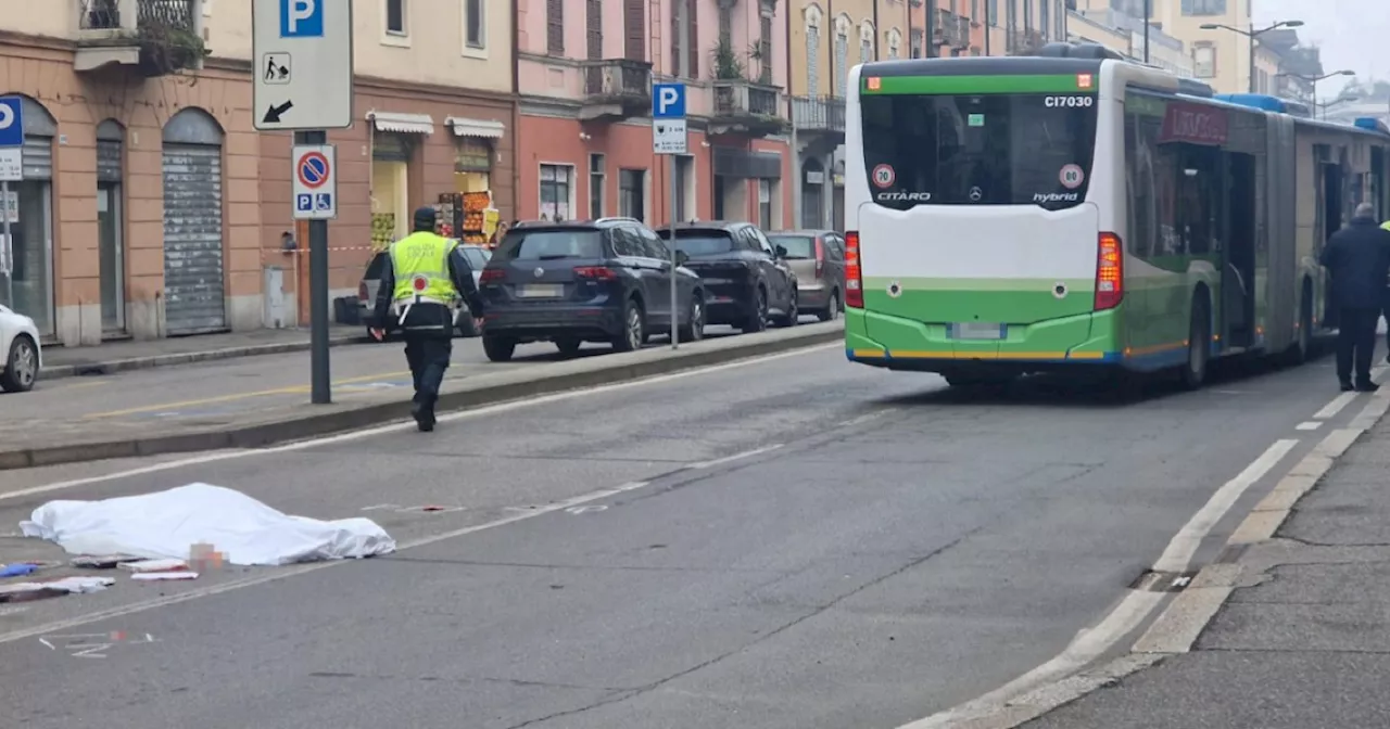 La 15enne Elisa Marchesini travolta e uccisa da un autobus mentre andava a scuola a Cremona