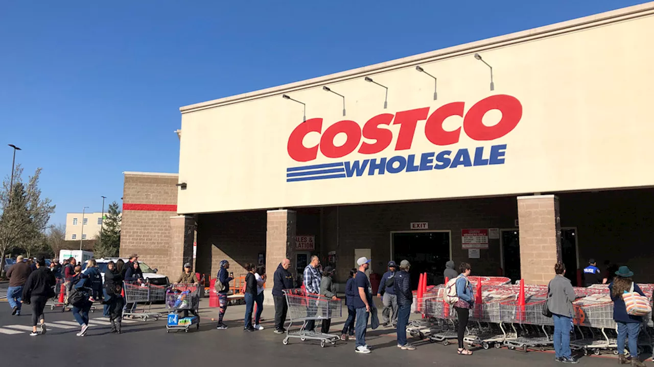 Costco Raises Wages for Non-Union Employees Ahead of Teamsters Strike