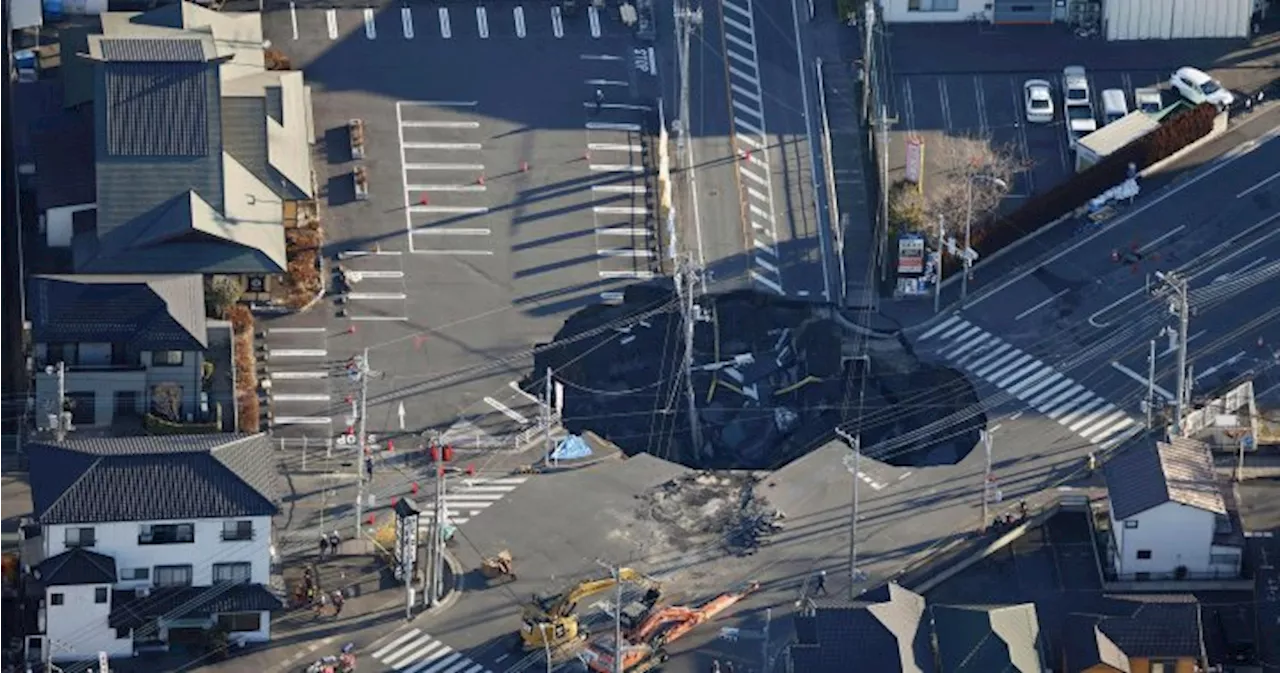 Rescue Efforts Continue for Truck Driver Trapped in Expanding Sinkhole in Japan