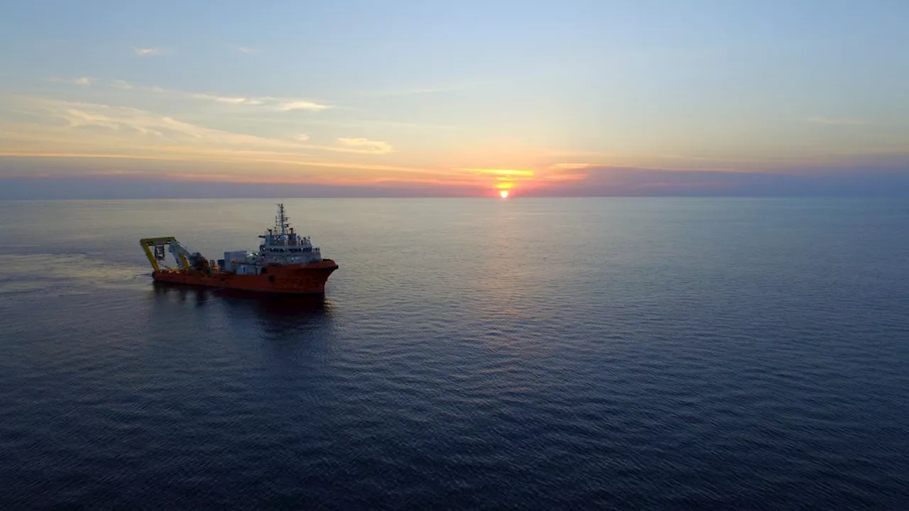 Beschädigtes Glasfaserkabel vor Lettland: Norwegisches Schiff durchsucht