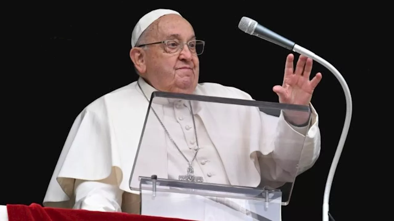 Pope Francis Offers Condolences Following Fatal Mid-Air Collision