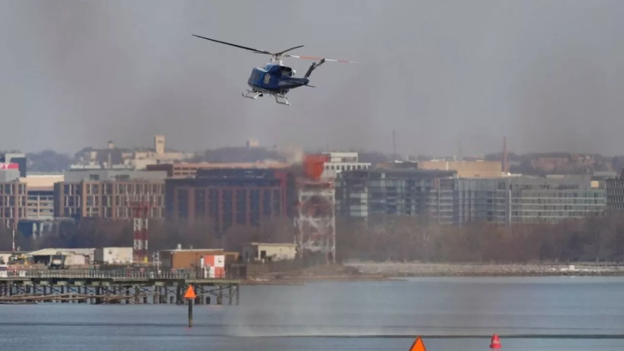 Posible falta de personal en torre de control podría ser causa del choque entre avión y helicóptero en Washington