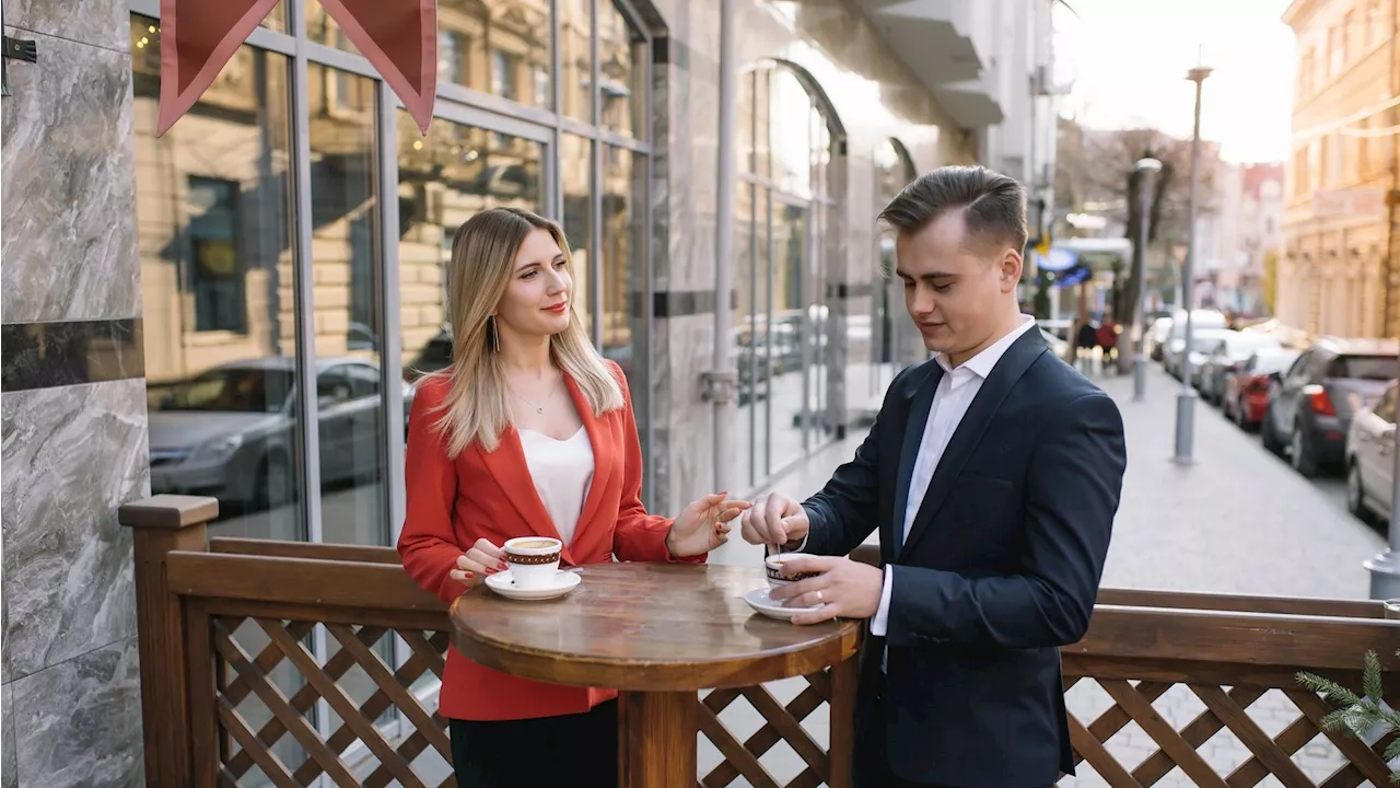 31 y/o man says first dates now feel like ‘job interviews’ with questions about income, BTO, and kids