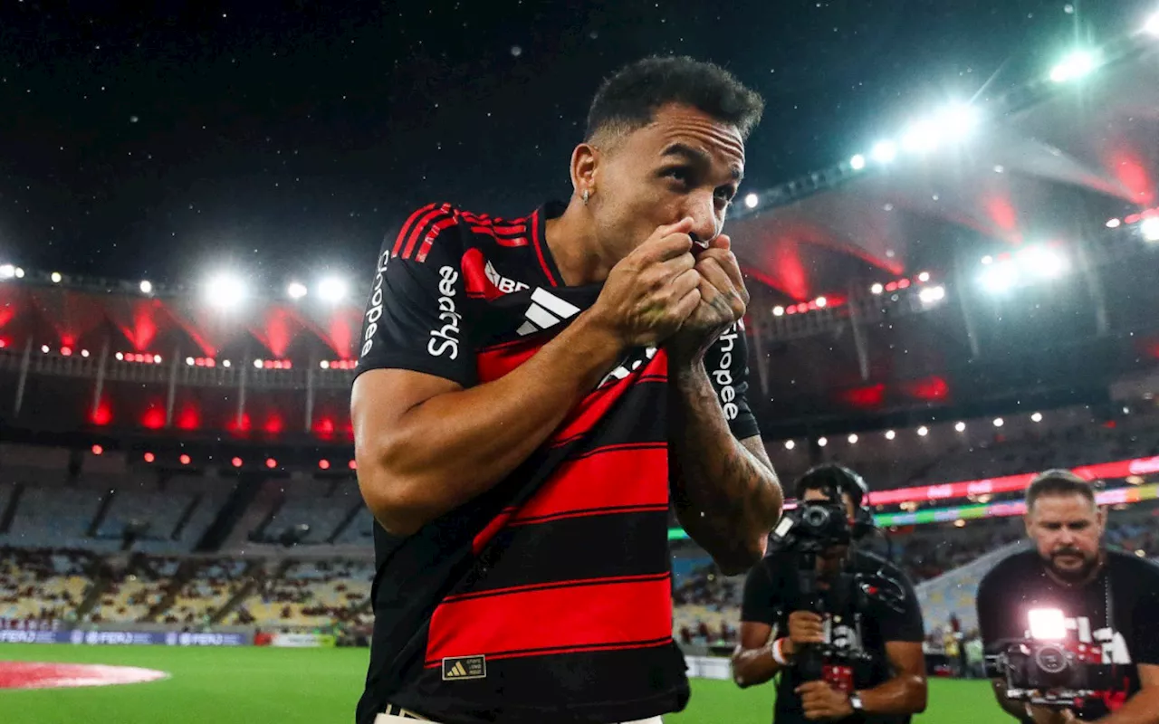 Flamengo regulariza Danilo, que pode estrear no domingo, na Supercopa