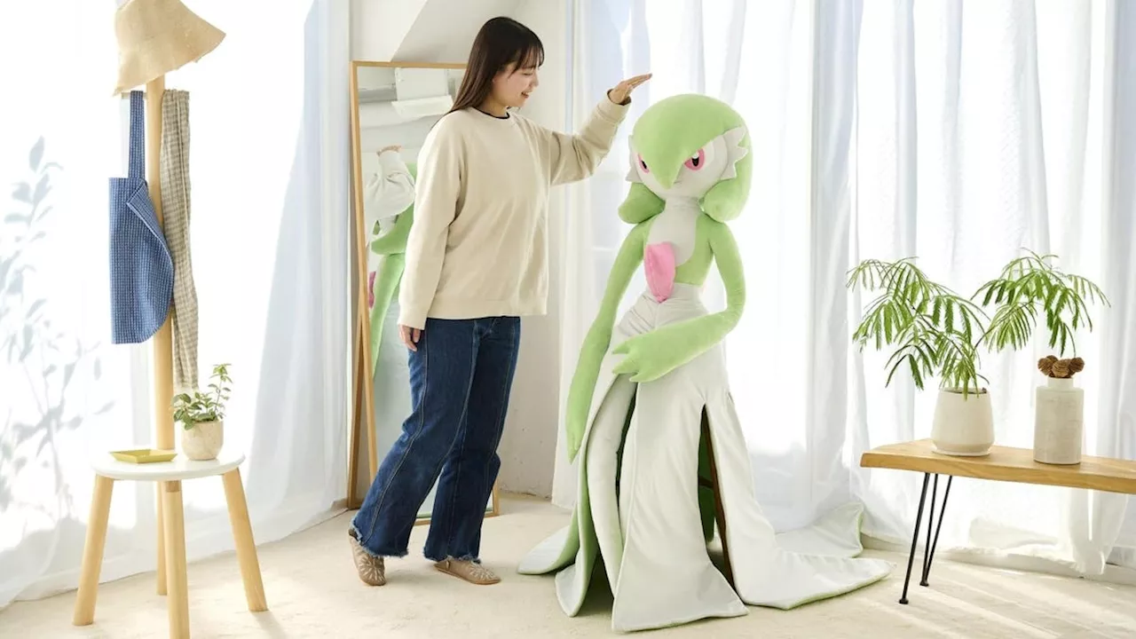 Pokémon Is Making A Life-Sized Gardevoir Plush, May God Have Mercy On Us All