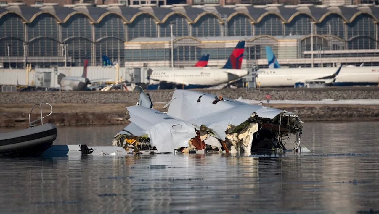 Collision Aérienne au-dessus du Fleuve Potomac : Les Boîtes Noires Récupérées