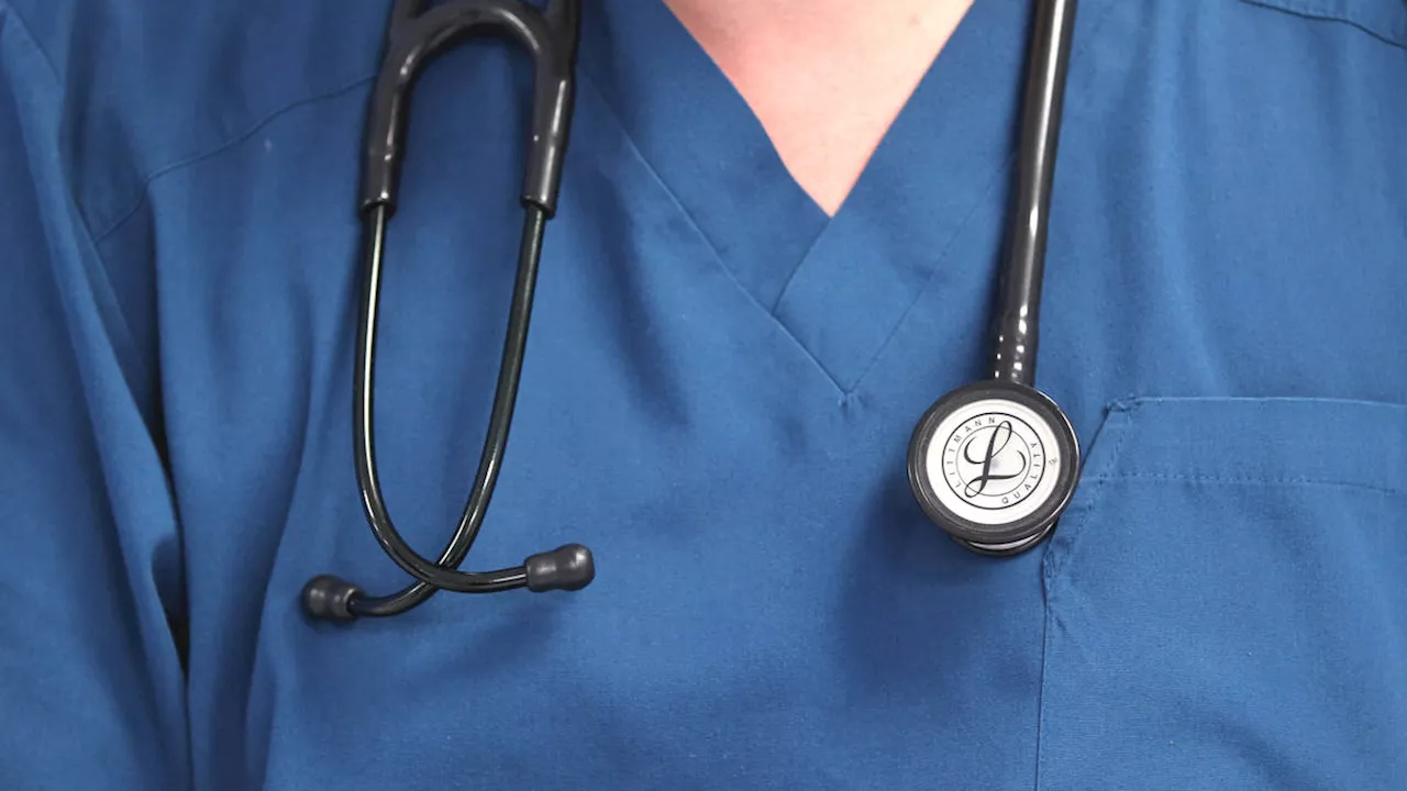 Junior Doctors in UK Threaten Dispute Over Overtime and Safe Working Conditions