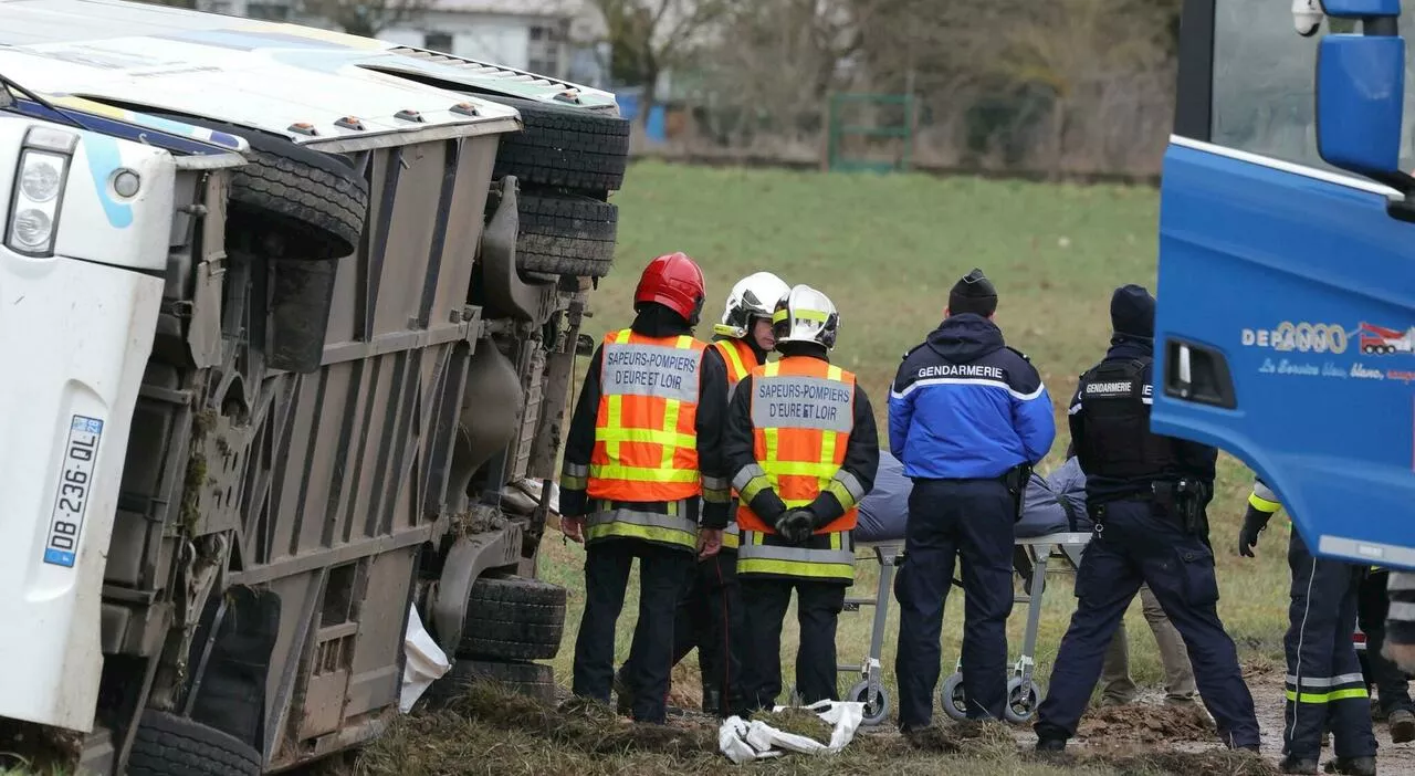 Tragedia in Francia: Studentessa muore in incidente con bus scolastico