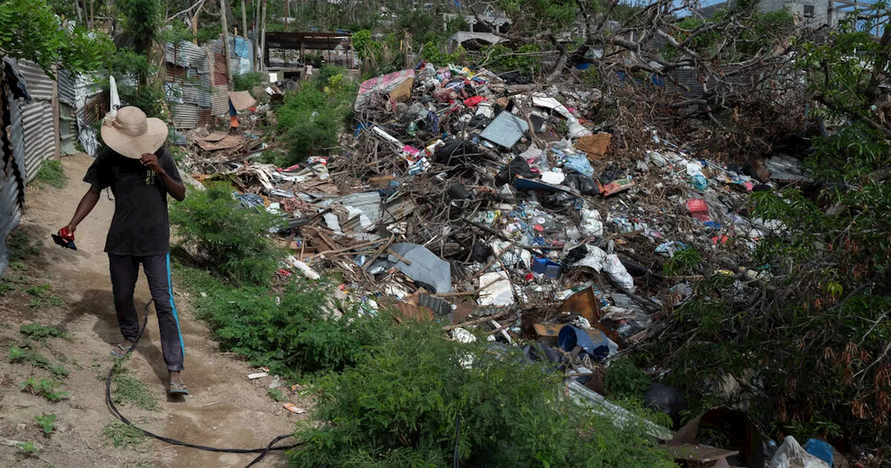 Mayotte : «Sans doute au-dessus du milliard» d’euros pour reconstruire après le cyclone Chido, estime Manuel Valls