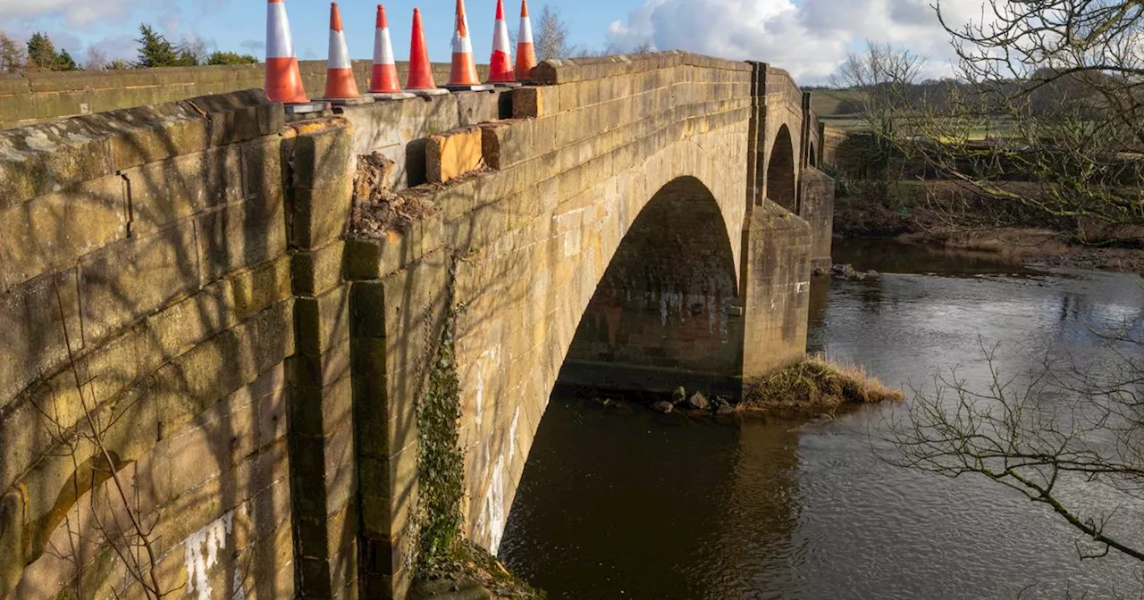 Temporary traffic lights back on bridge regularly hit by vehicles