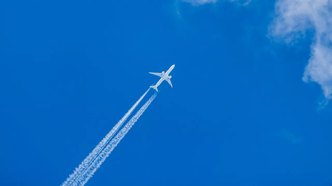 Vorsichtiger Steigflug im Flugreiseverkehr: Deutsche Flughäfen verzeichnen Passagieranstieg, aber Pandemie-Einbruch ist noch nicht überwunden