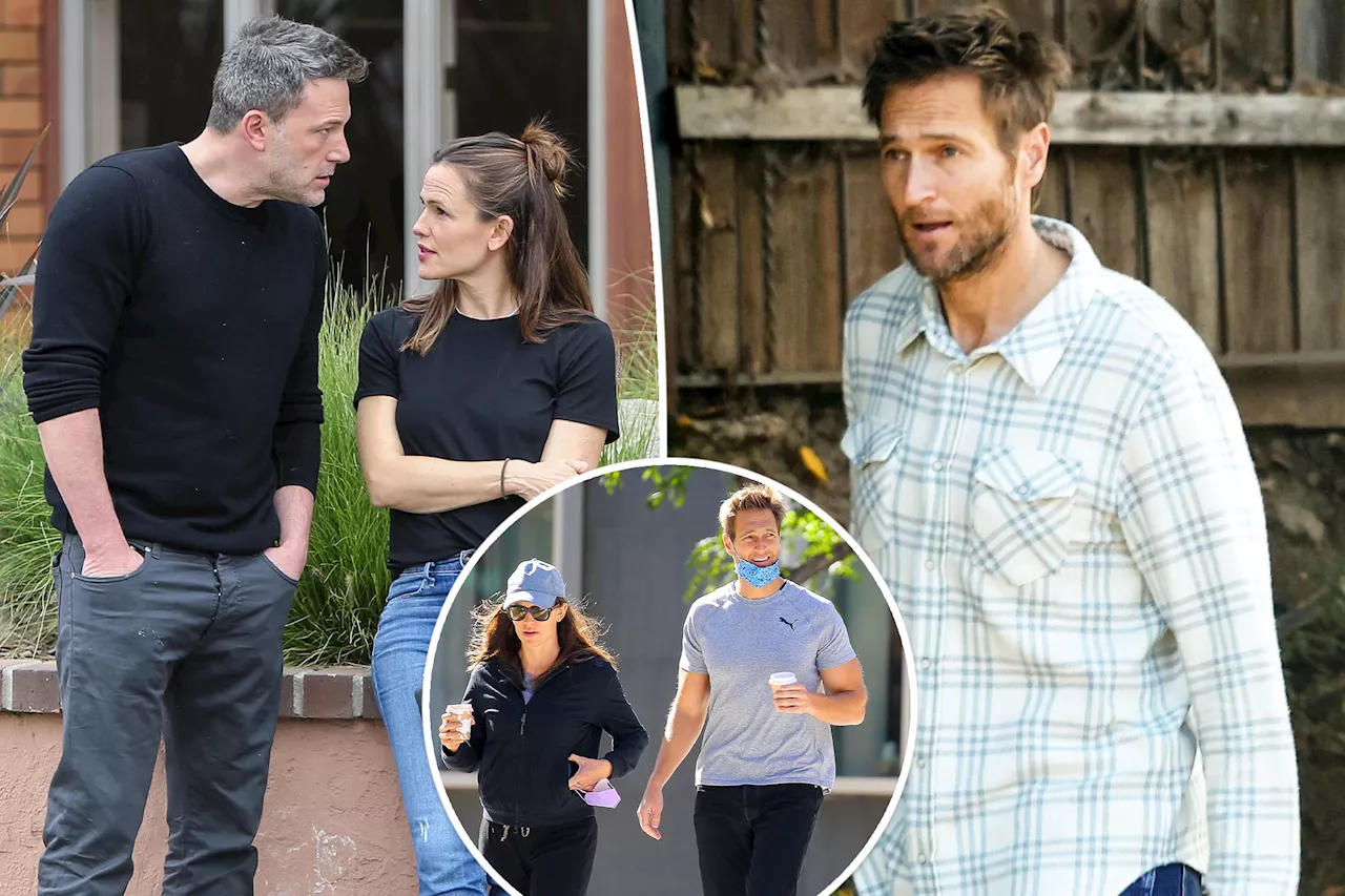  Jennifer Garner’s boyfriend John Miller ‘isn’t thrilled’ about her ‘growing bond’ with ex Ben Affleck: 'Feels like a third wheel’