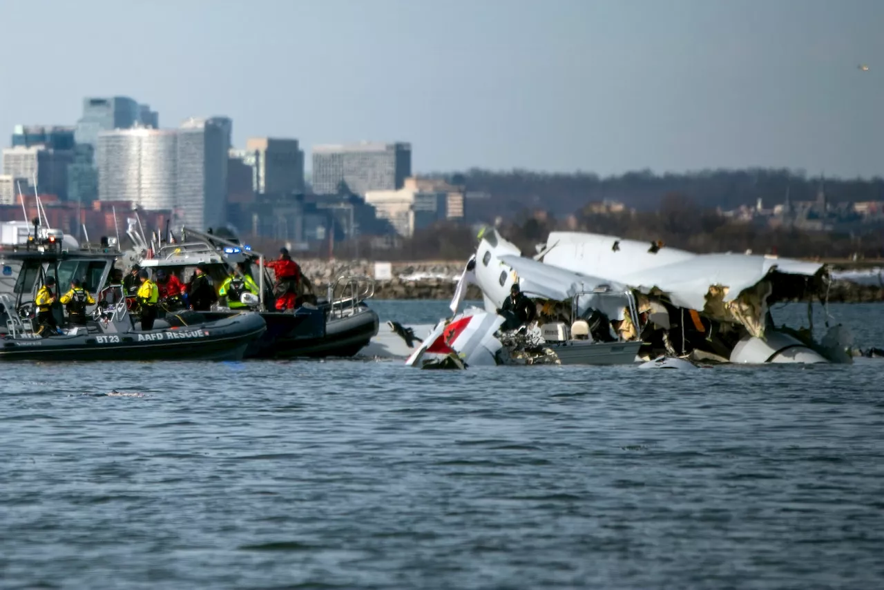 Deadly Potomac River Collision: Investigation Continues