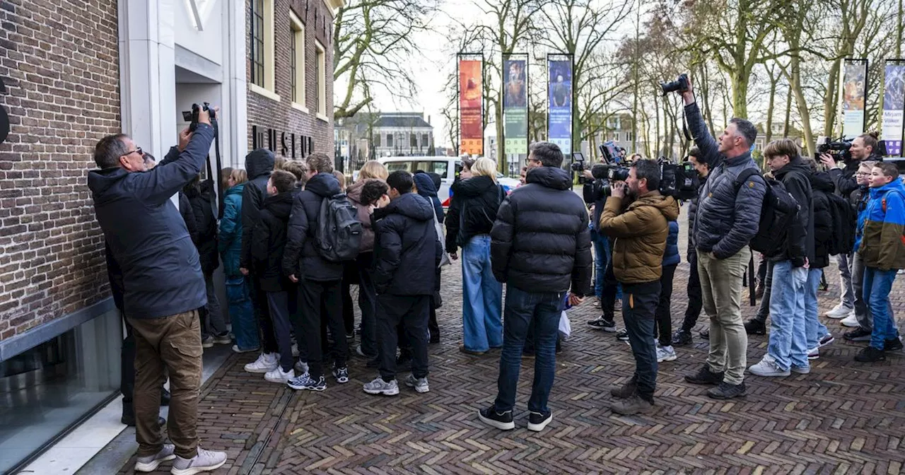 Drents Museum is weer open na kunstroof, leerlingen Nassau College als eerste binnen