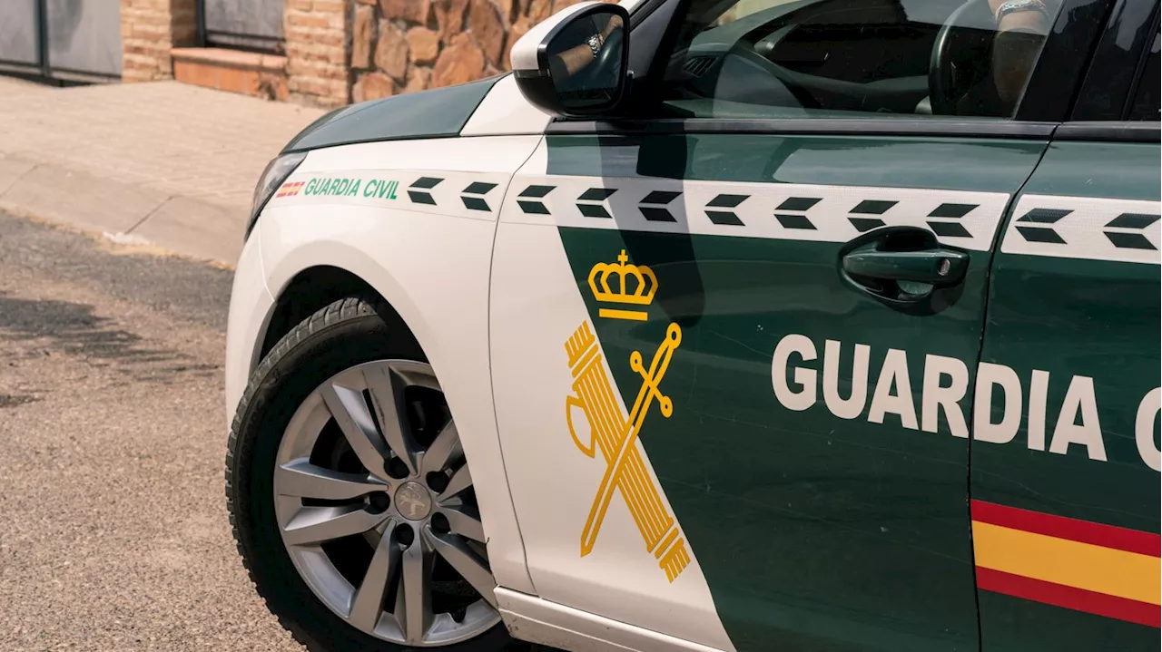 Dos agentes de la Guardia Civil y un diputado detenidos en una operación contra el narcotráfico en Ceuta